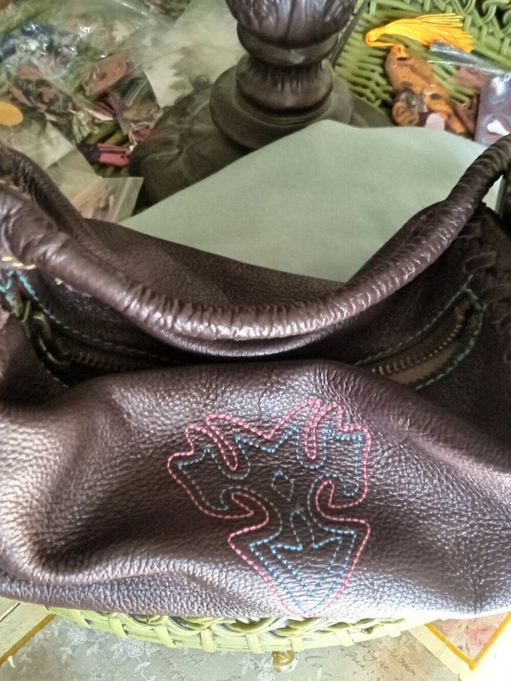 CUTE LEATHER BARREL PURSE